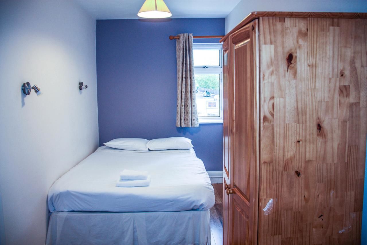 Отели типа «постель и завтрак» Railway Inn Баллинроб